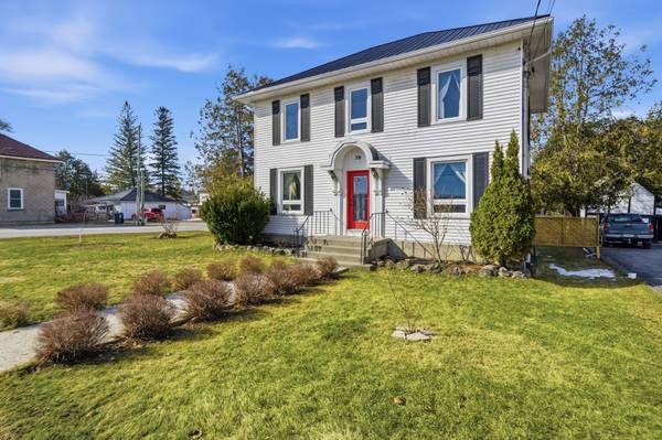 39 Trent ST N, Quinte West, ON K0K 2C0