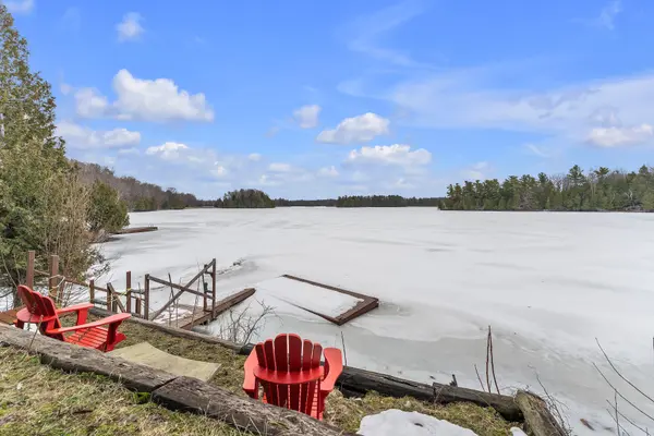 245 Taggart LN, Rideau Lakes, ON K0G 1X0