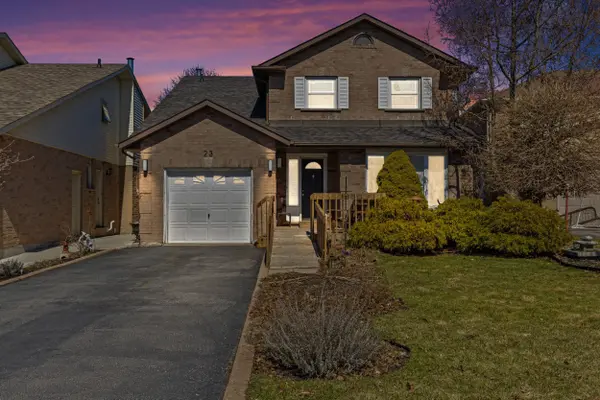 23 Ricardo CT, Hamilton, ON L8W 2S1