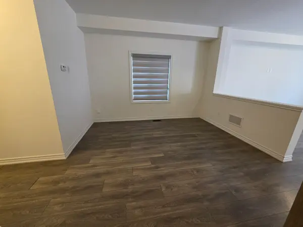 4 Stokes RD, Brant, ON N3L 0L9