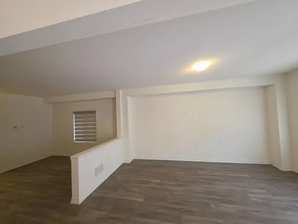 4 Stokes RD, Brant, ON N3L 0L9