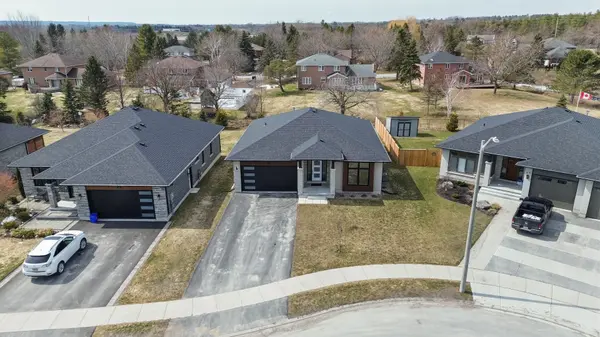 84 Dewal PL, Belleville, ON K8P 0H2