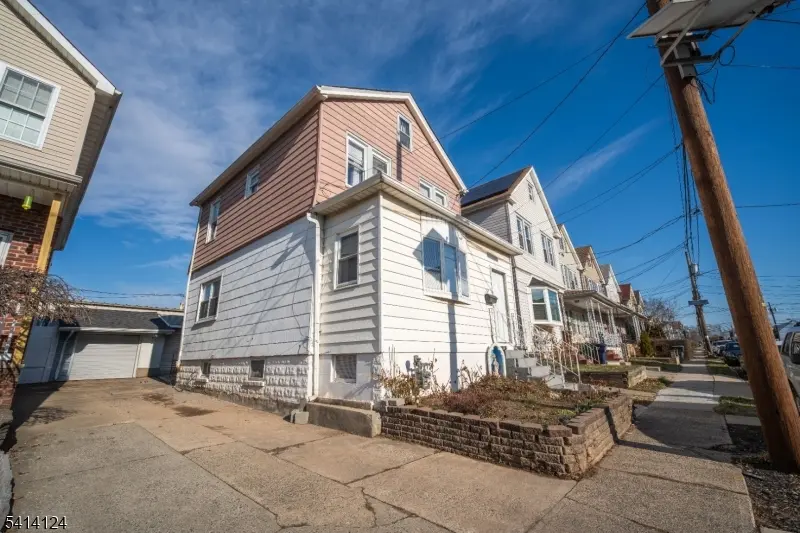 269 Silzer St, Perth Amboy City, NJ 08861