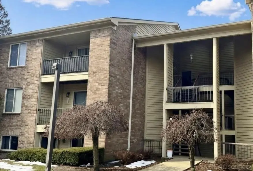 2605 Greenstone BLVD APT 201 ST, Auburn Hills, MI 48326