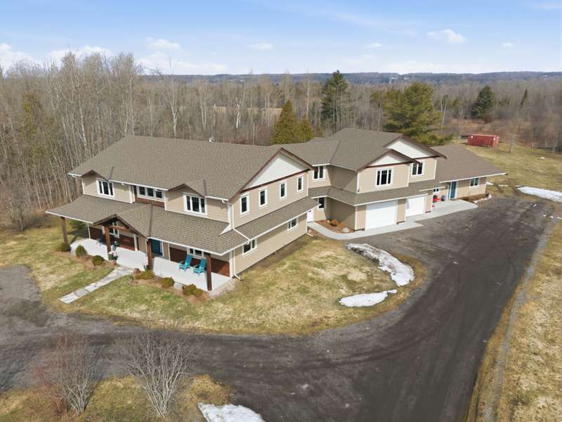 190 Lakeshore RD, Brighton, ON K0K 1H0