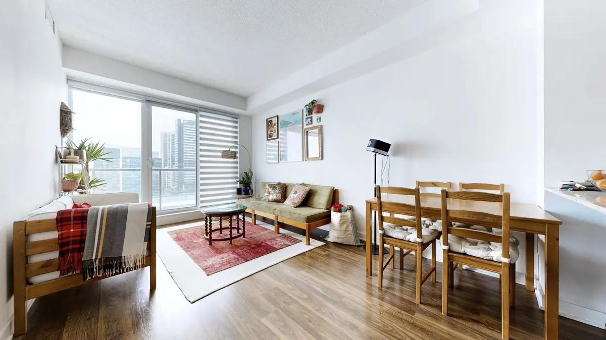 260 Sackville ST #1206, Toronto C08, ON M5A 0B3