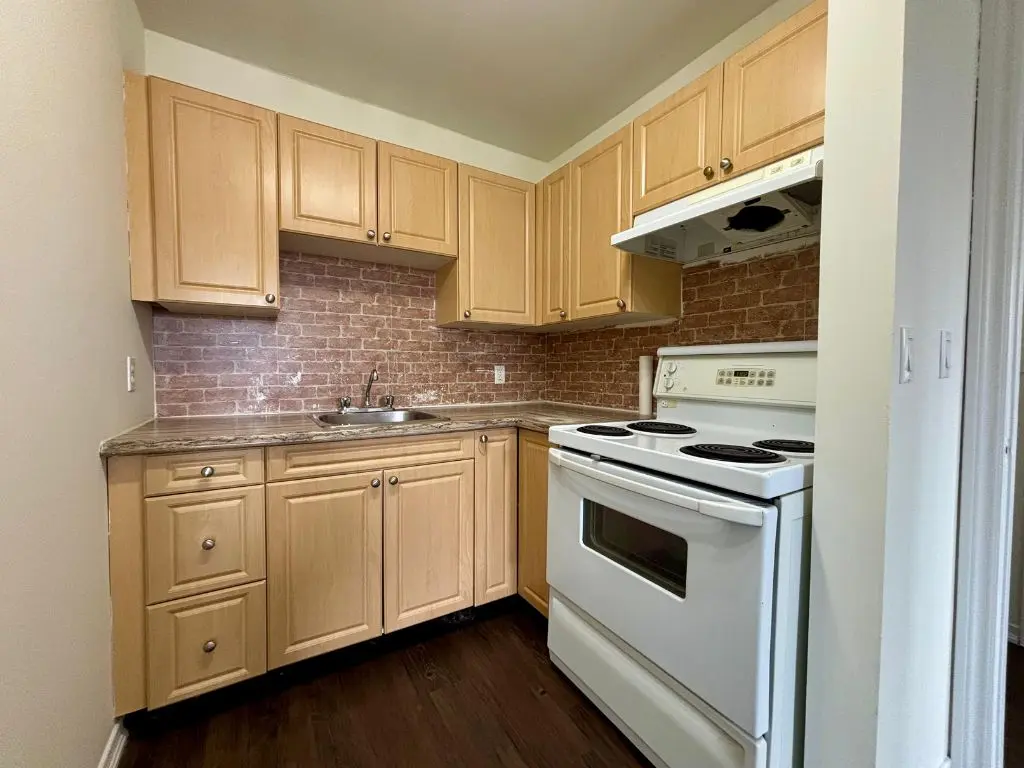 Address not disclosed, Barrie, ON L4N 9V3