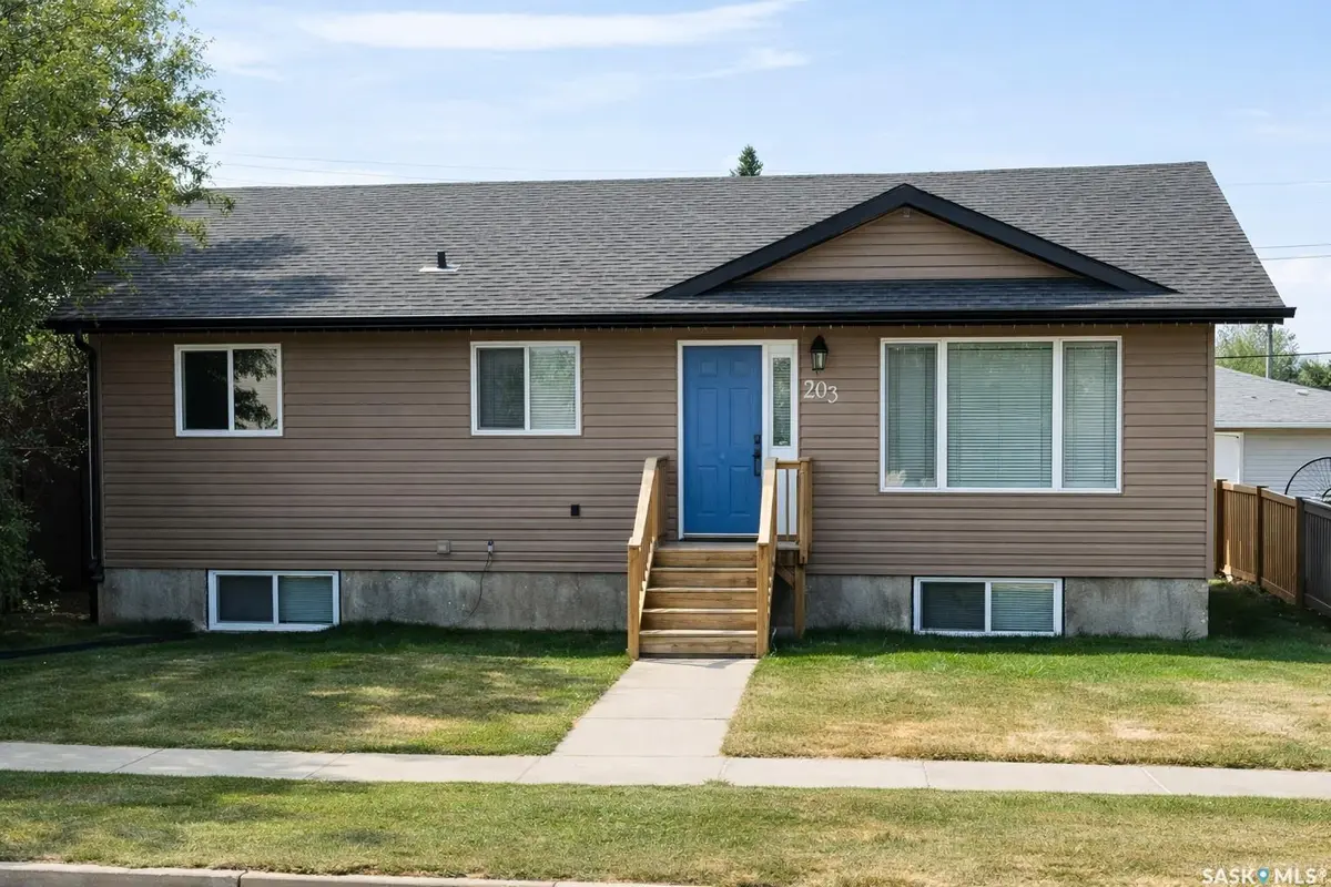 203 3rd AVENUE E, Shellbrook, SK S0J 2E0