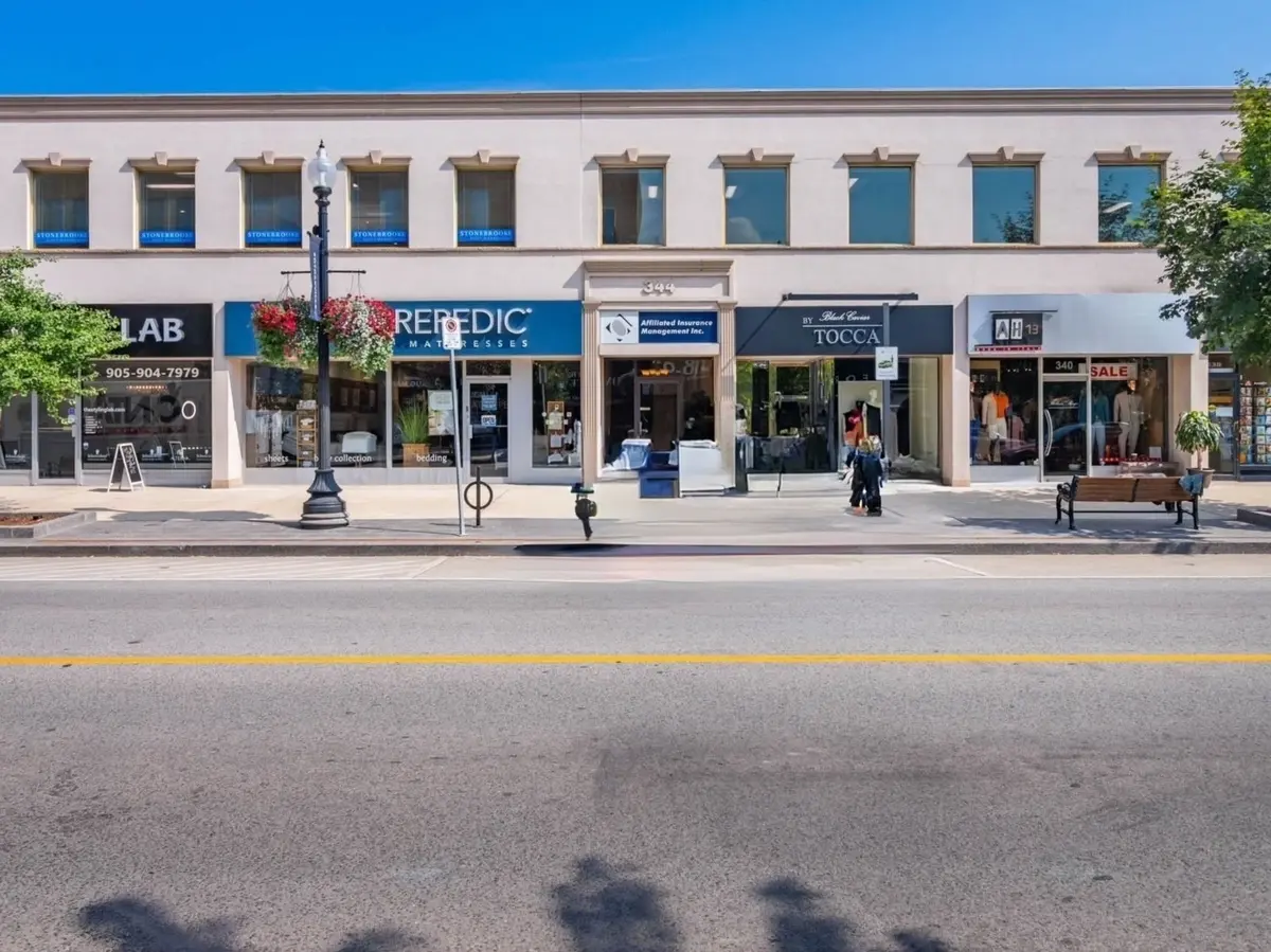 344 Lakeshore RD E #344C, Oakville, ON L6J 1J6