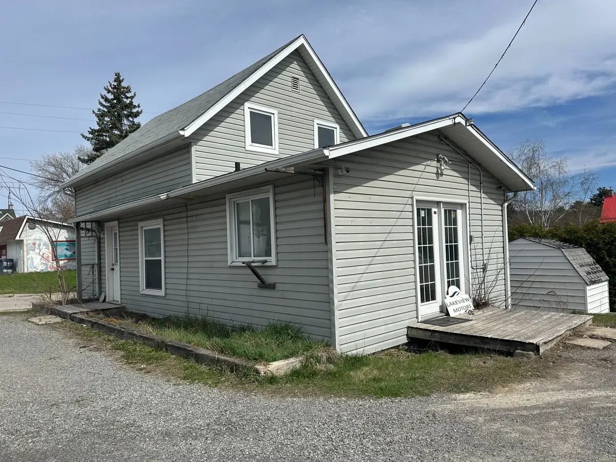 23 WHELAN ST, Westport, ON K0G 1X0