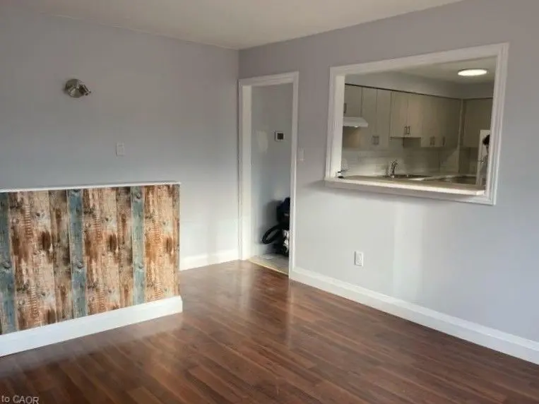 367 Wilson ST E #3, Hamilton, ON L9G 2C1