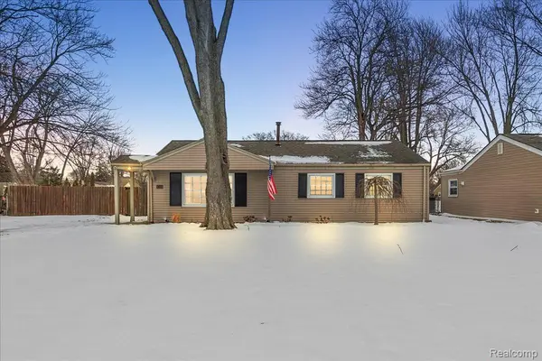 37106 Farley ST, Clinton Charter Township, MI 48036