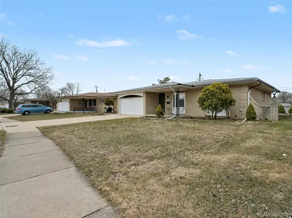 36458 Jeffrey DR, Sterling Heights, MI 48310