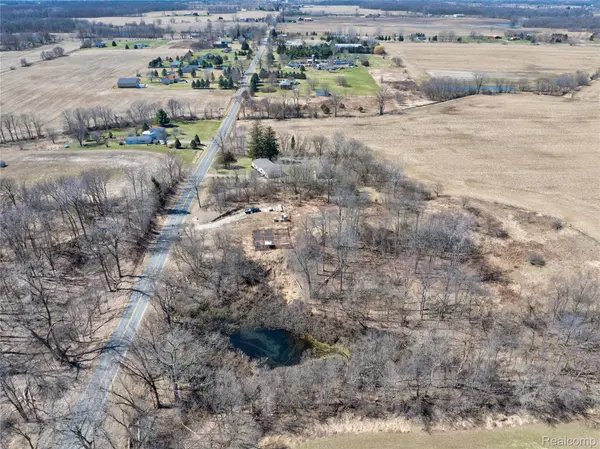 4949 W Beard RD, Antrim Township, MI 48872