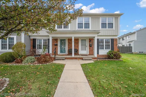 36702 Park Place DR, Sterling Heights, MI 48310