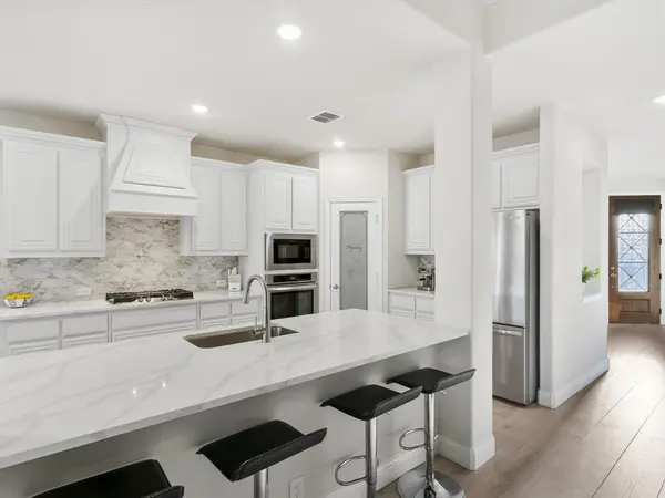 1032 Cedar River Drive, Godley, TX 76044