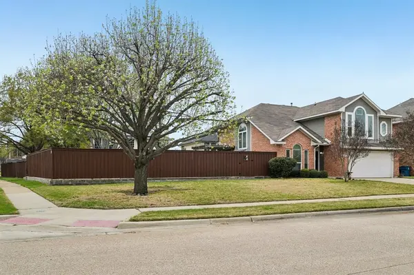 2047 Wanderlust Drive, Lewisville, TX 75067