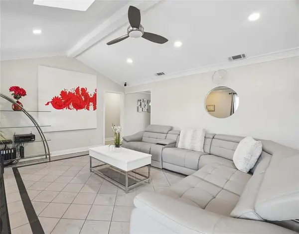 1910 University Drive, Richardson, TX 75081