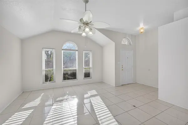 7016 Snowivy Court, Arlington, TX 76001