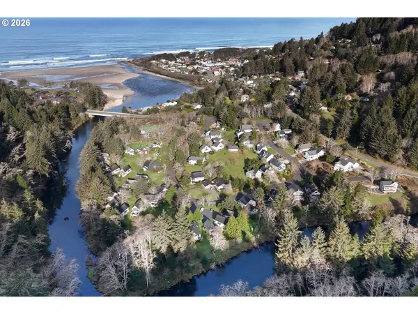 341 COMBS CIR, Yachats, OR 97498