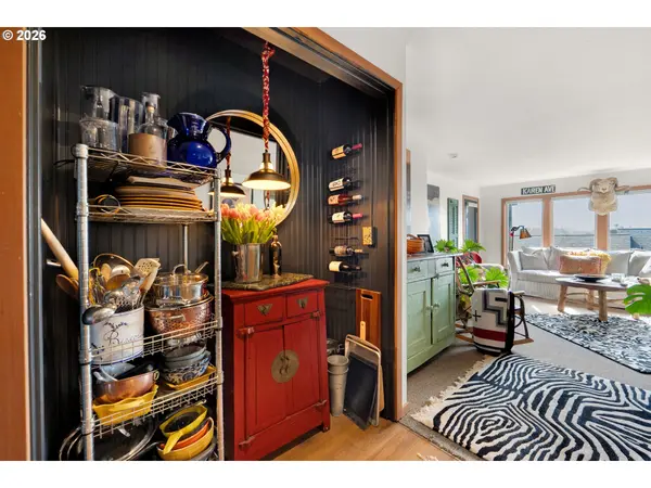 353 N BREAKER POINT DR #353, Cannon Beach, OR 97110