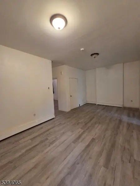 20 N 7Th St #1, Paterson City, NJ 07522