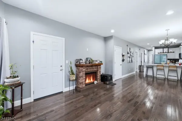 909-911 Monroe Ave, Elizabeth City, NJ 07201