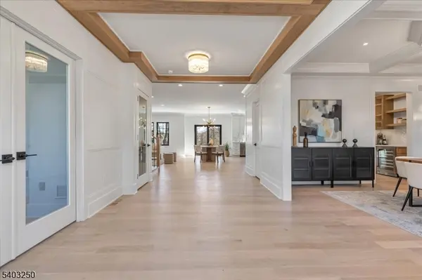 1822 North Gate, Scotch Plains Twp., NJ 07076