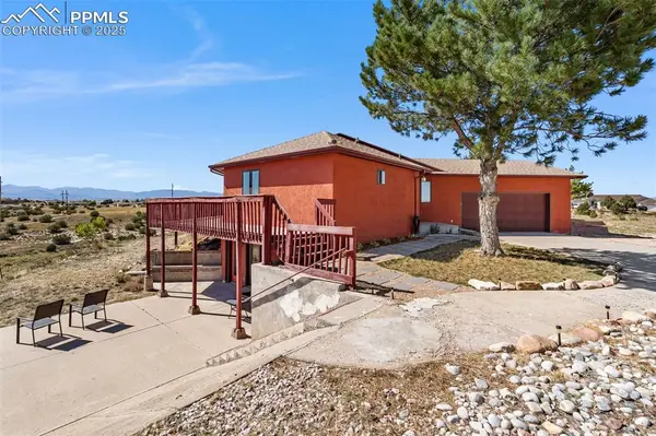 678 S Louviers DR, Pueblo West, CO 81007
