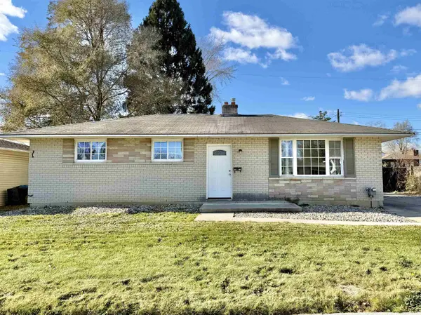 5380 Durwood DR, Swartz Creek, MI 48473