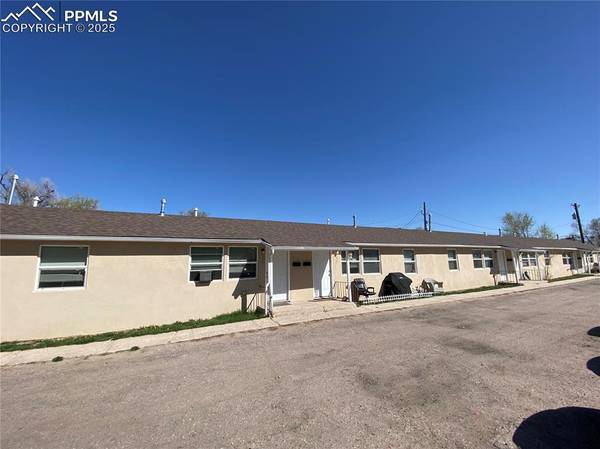 2405 E St Vrain ST, Colorado Springs, CO 80909