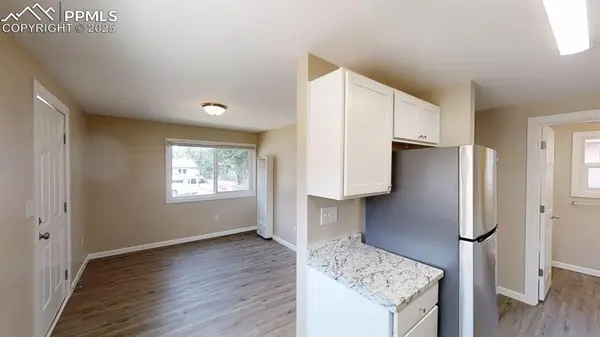 2413 E St Vrain ST, Colorado Springs, CO 80909