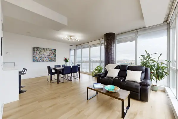 30 Canterbury PL #1602, Toronto C07, ON M2N 0B9