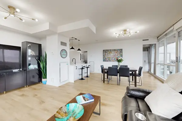 30 Canterbury PL #1602, Toronto C07, ON M2N 0B9