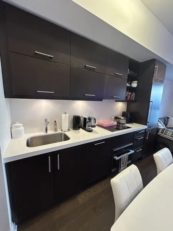 1080 Bay ST #LPH3, Toronto C01, ON M5S 0A5