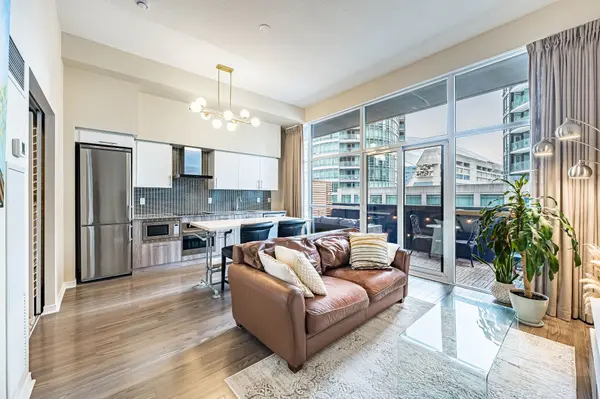 352 Front ST W #204, Toronto C01, ON M5V 0K3