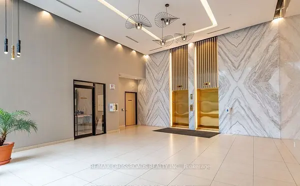 1 Belsize DR #623, Toronto C10, ON M4S 0B9