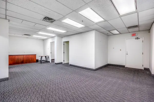 14 Duncan ST #204, Toronto C01, ON M5H 3G8