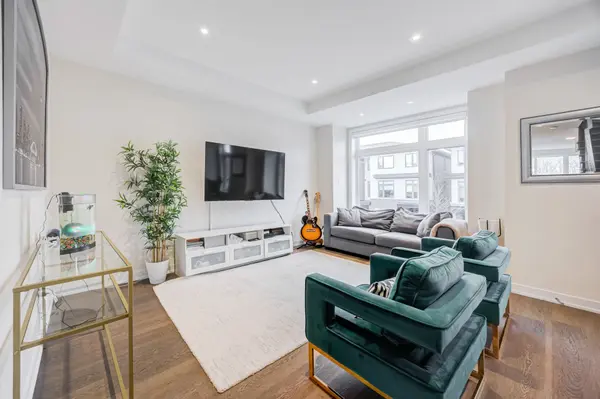 250 Finch AVE #29, Pickering, ON L1V 0G6