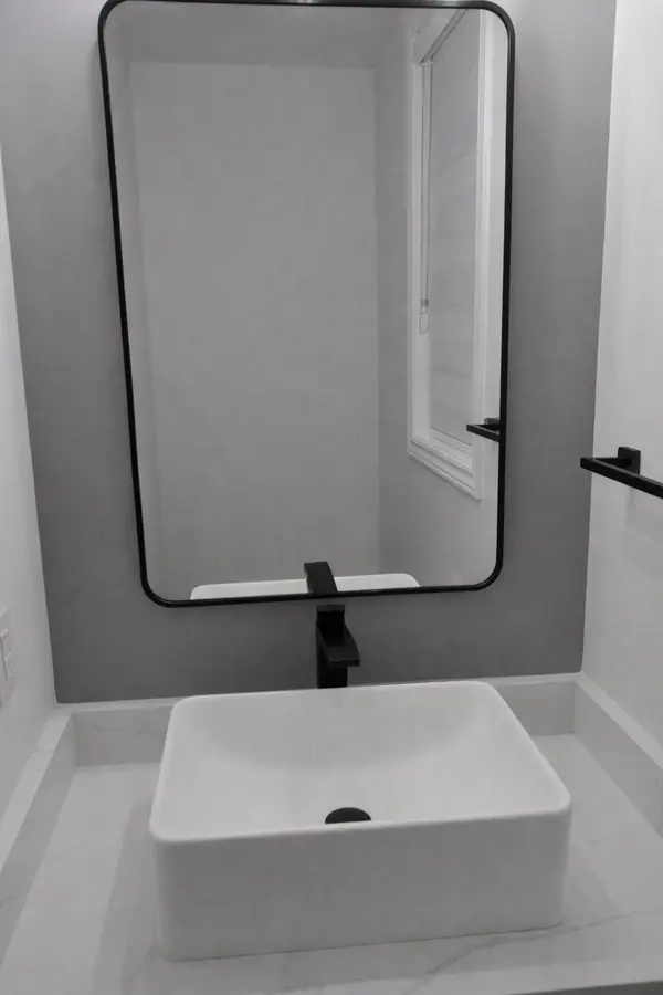 65 BARKERVILLE DR, Whitby, ON L1P 0L8