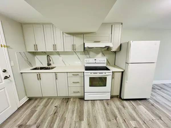 26 Harman DR #Basement, Ajax, ON L1S 5H7