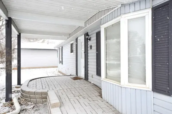 18 Maple Leaf TER, Innisfil, ON L0L 1L0