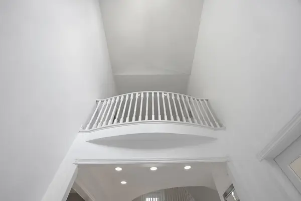 31 Vesta DR, Richmond Hill, ON L4B 2M2