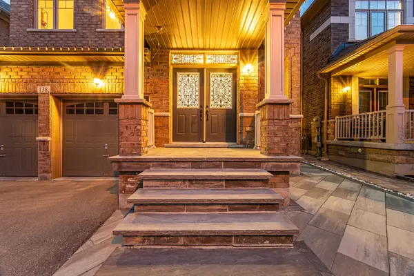 138 Alistair CRES, Vaughan, ON L4H 4T7