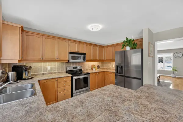 87 Truax CRES, Essa, ON L3W 0C1