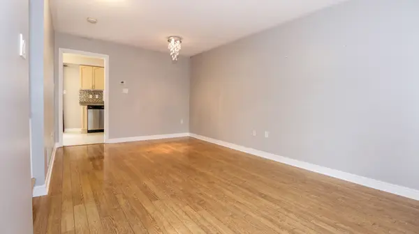 116 Thrushwood DR, Barrie, ON L4N 0Z1