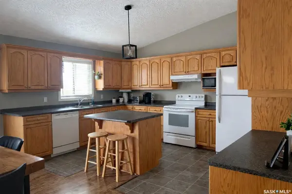 203 3rd AVENUE E, Shellbrook, SK S0J 2E0