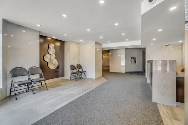 234 Albion RD #1907, Toronto W10, ON M9W 6A5