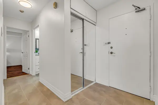 234 Albion RD #1907, Toronto W10, ON M9W 6A5