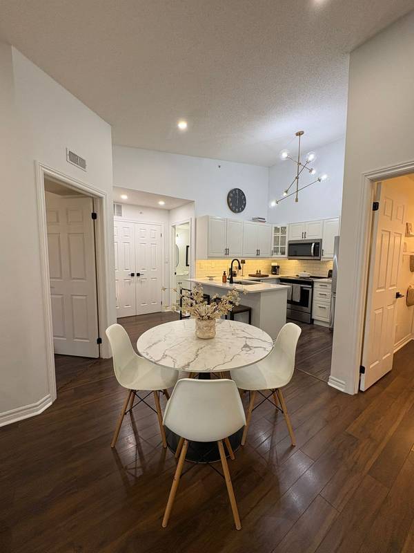 2075 Appleby Line #408, Burlington, ON L7L 7H3